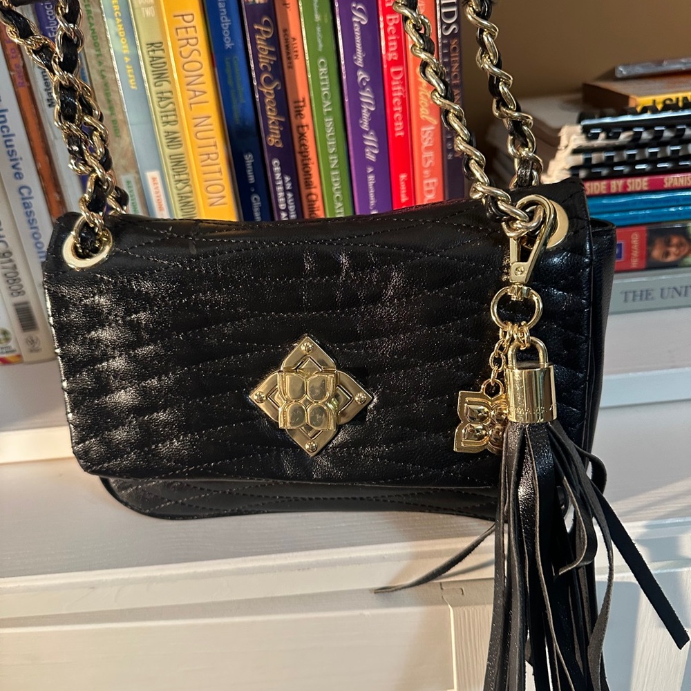 BCBG MAZARIA Classic Black Quilted Chain-Strap Shoulder Bag - Picture 7 of 8